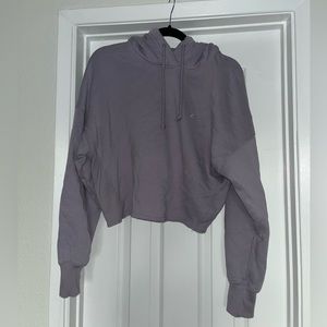 PURPLE CROPPED HOLLISTER HOODIE